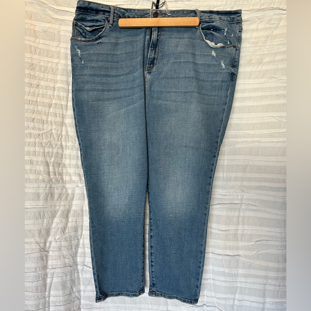Abercrombie & Fitch Super Skinny High Rise Ankle Jeans Curve Love Short